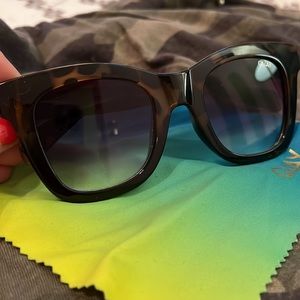 Quay (pronounced key) Tortoise brown After Hours sunglasses/case /cleaning cloth